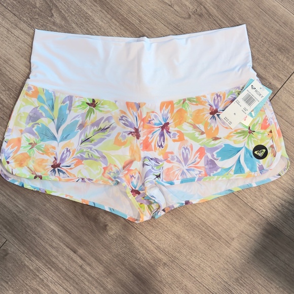 Roxy Endless Summer Board Shorts - Picture 5 of 7